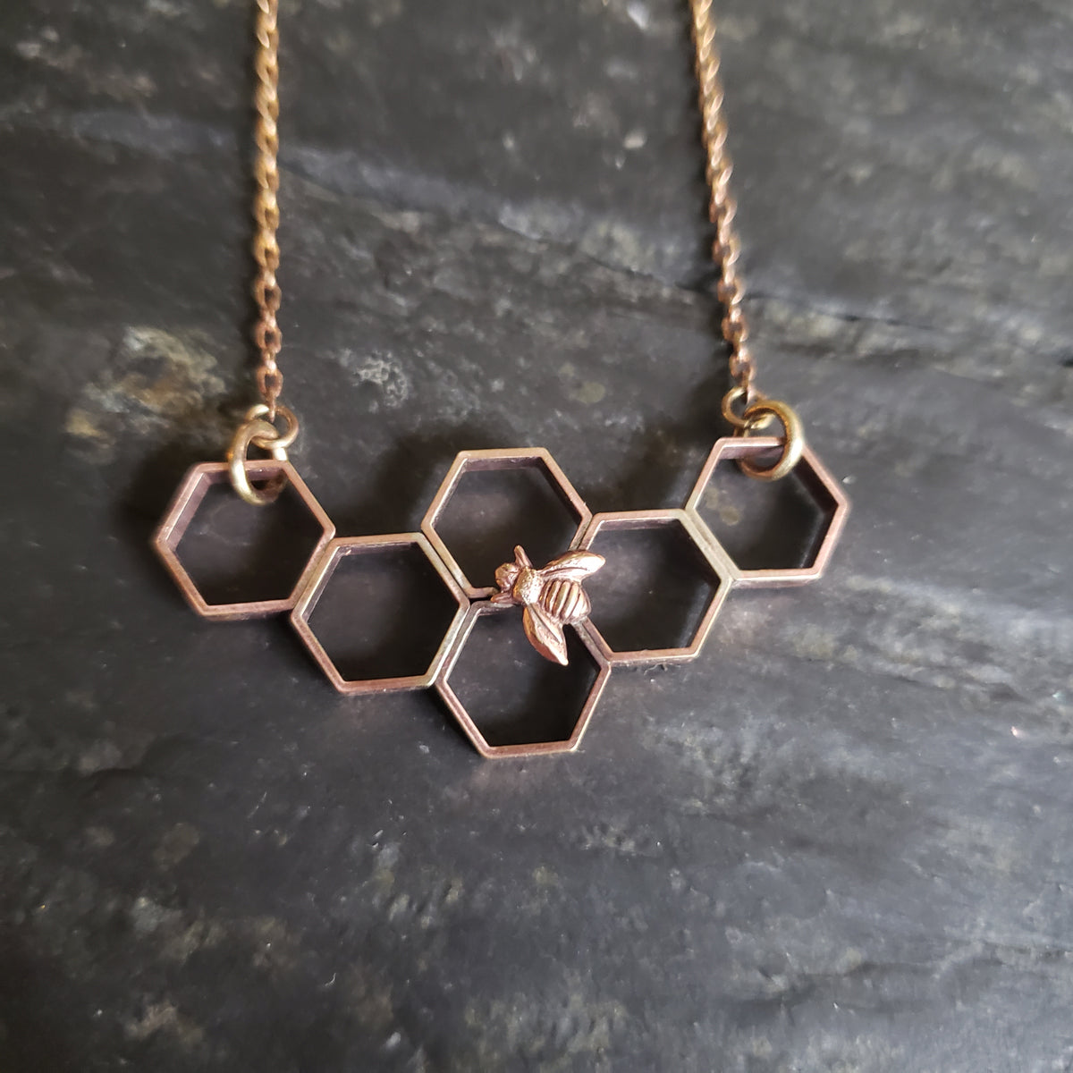 Copper Honeycomb Necklace with Honeybee – Verdilune