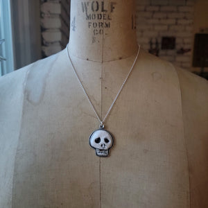 Ceramic Skullies Pendants & Rings Halloween Collection