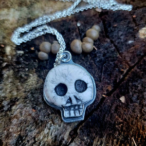 Ceramic Skullies Pendants & Rings Halloween Collection