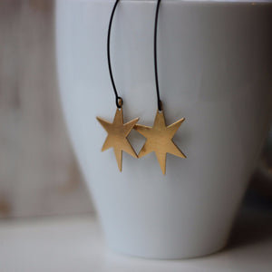 Star Burst Earrings, in Gold Brass and Matte Black - Verdilune