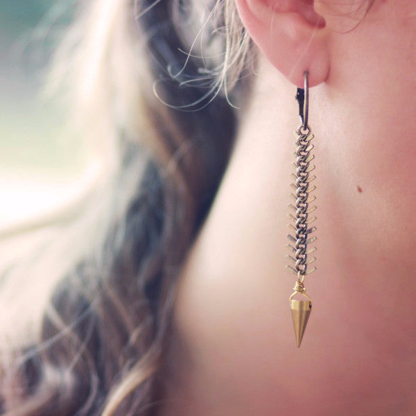 Brass Spike Pendulum Earrings - Verdilune